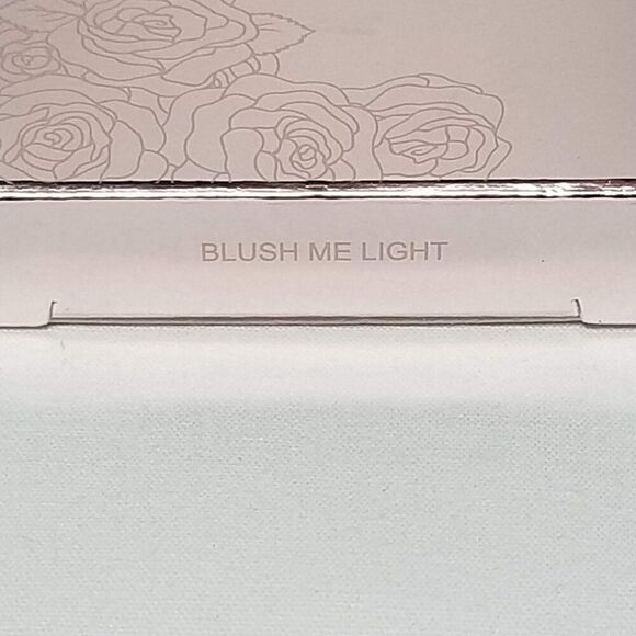 Girlactik - Blush Me & Glow Face Palette - Blush Me Light - Picture 4 of 15